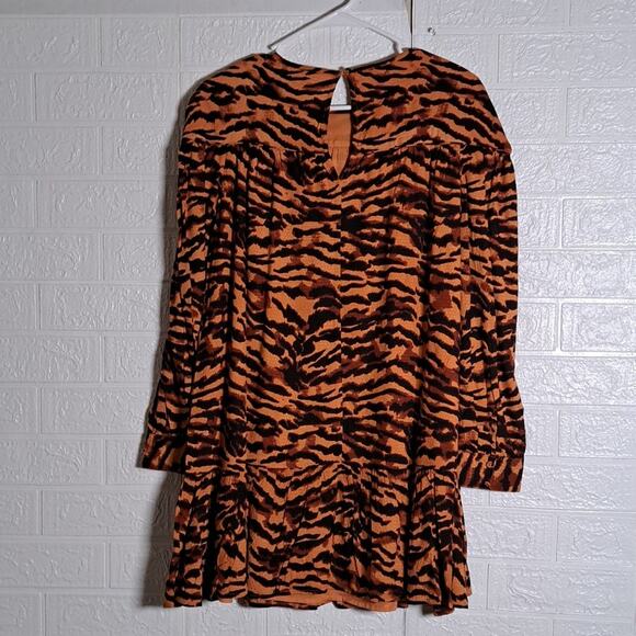 WALTER BAKER Wild Cat Lilly Mini Trapeze Dress Medium - Picture 10 of 12